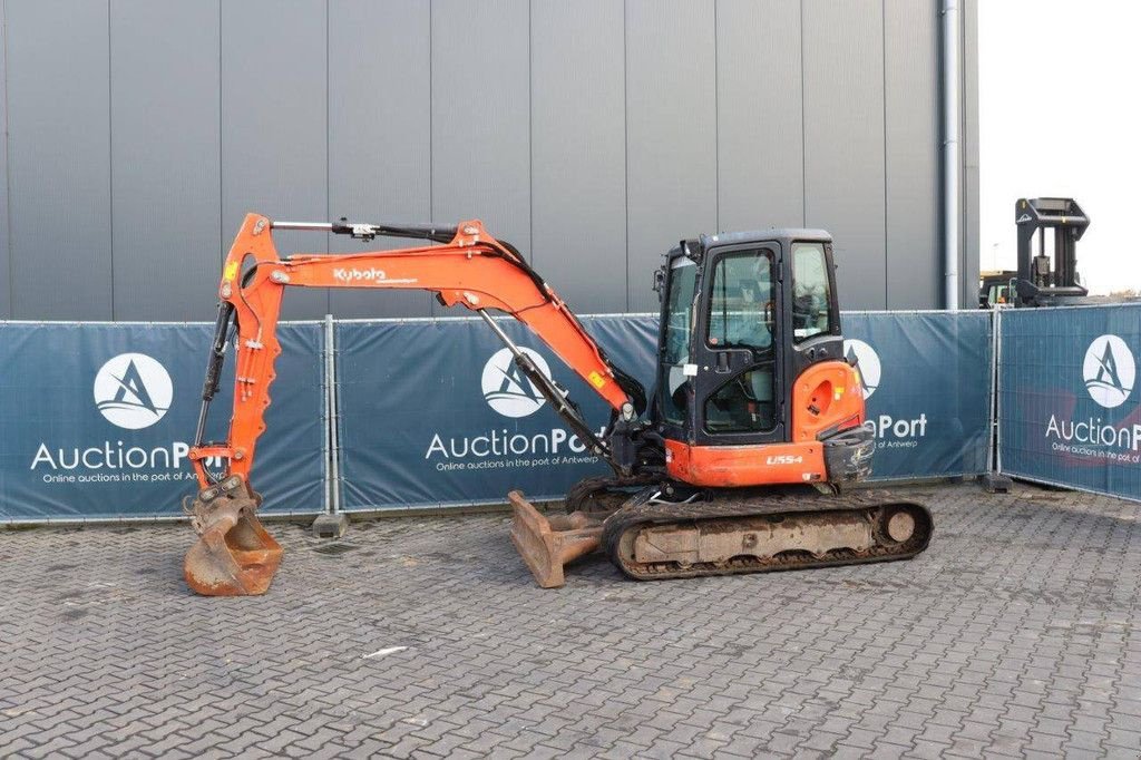 Kettenbagger des Typs Kubota U55-4, Gebrauchtmaschine in Antwerpen (Bild 1)