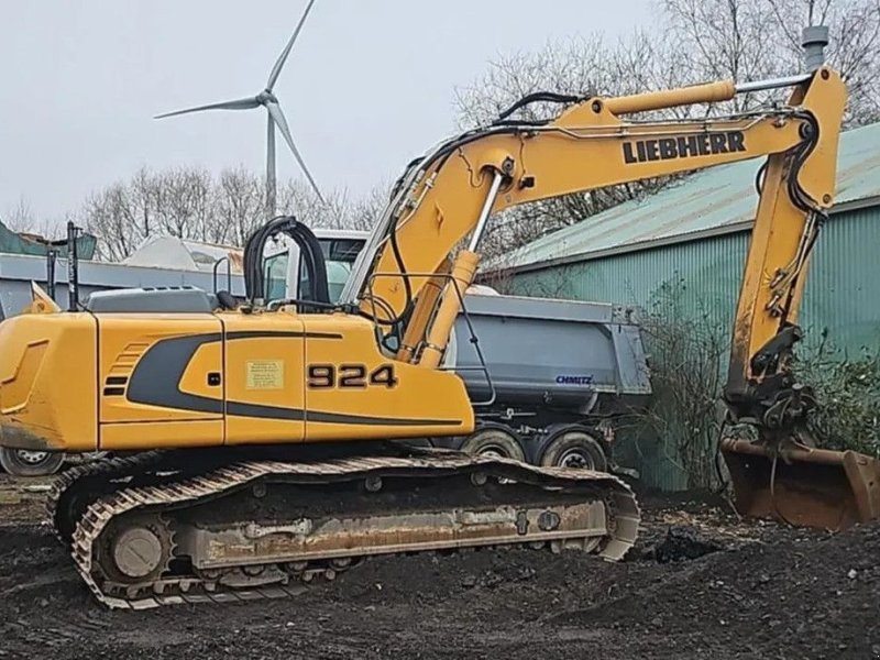 Kettenbagger of the type Liebherr 924, Gebrauchtmaschine in Wevelgem (Picture 1)