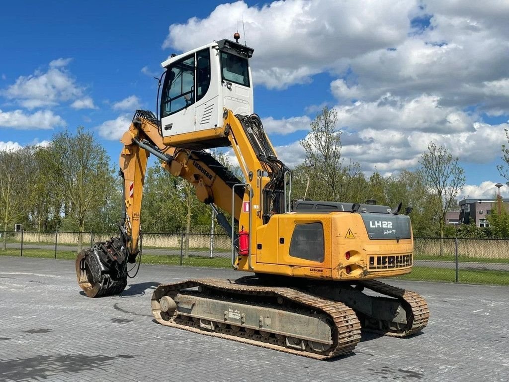 Kettenbagger van het type Liebherr LH 22 C SORTING GRAB UMSCHLAG MATERIAL HANDLER, Gebrauchtmaschine in Marknesse (Foto 3)