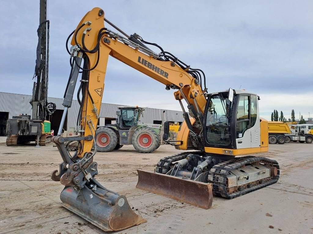 Kettenbagger typu Liebherr R914 Compact STD (Rubber Tracks + 3 Buckets), Gebrauchtmaschine w Stabroek (Zdjęcie 8)