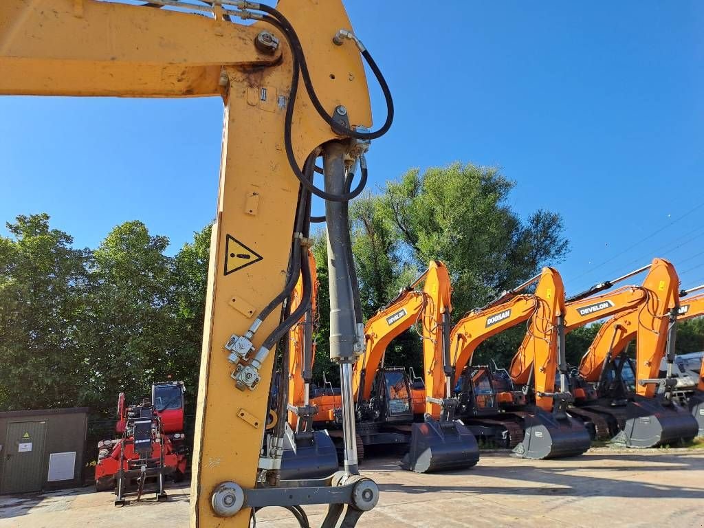 Kettenbagger от тип Liebherr R914 Compact STD (Rubber Tracks + 3 Buckets), Gebrauchtmaschine в Stabroek (Снимка 10)