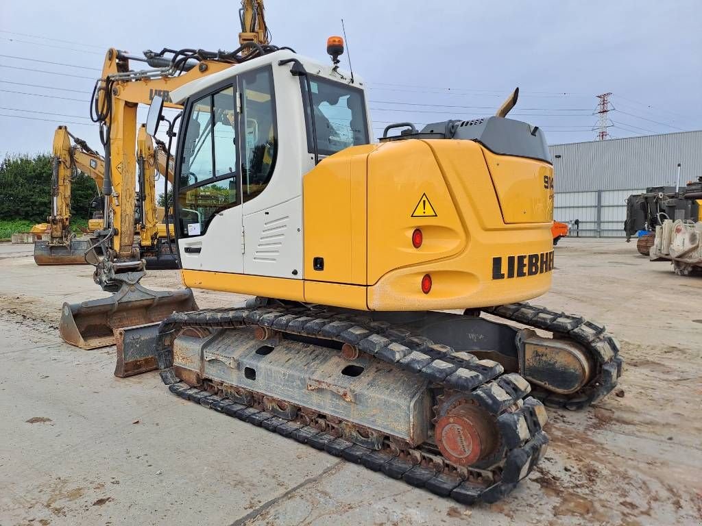 Kettenbagger des Typs Liebherr R914 Compact STD (Rubber Tracks + 3 Buckets), Gebrauchtmaschine in Stabroek (Bild 2)