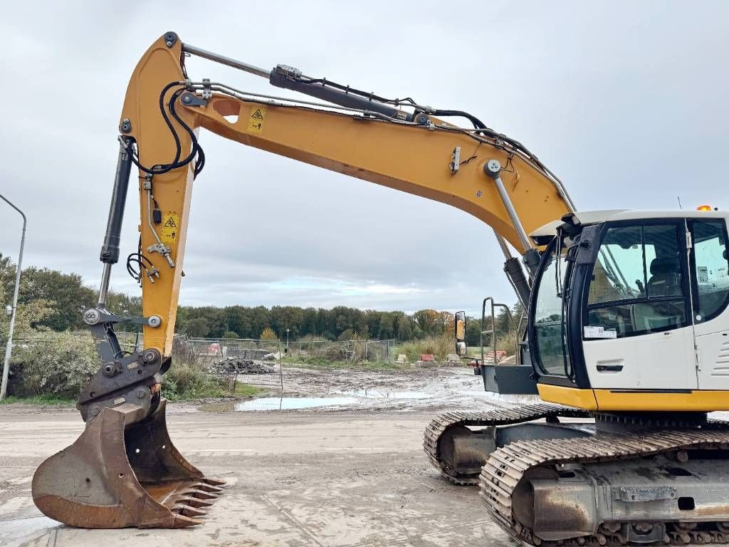 Kettenbagger of the type Liebherr R922LC - Only 5093 Hours! / Automatic Greasing, Gebrauchtmaschine in Veldhoven (Picture 10)