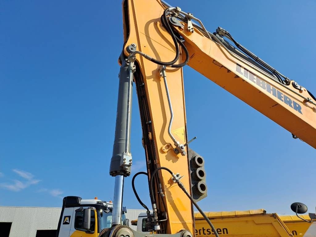 Kettenbagger des Typs Liebherr R922LC, Gebrauchtmaschine in Stabroek (Bild 10)