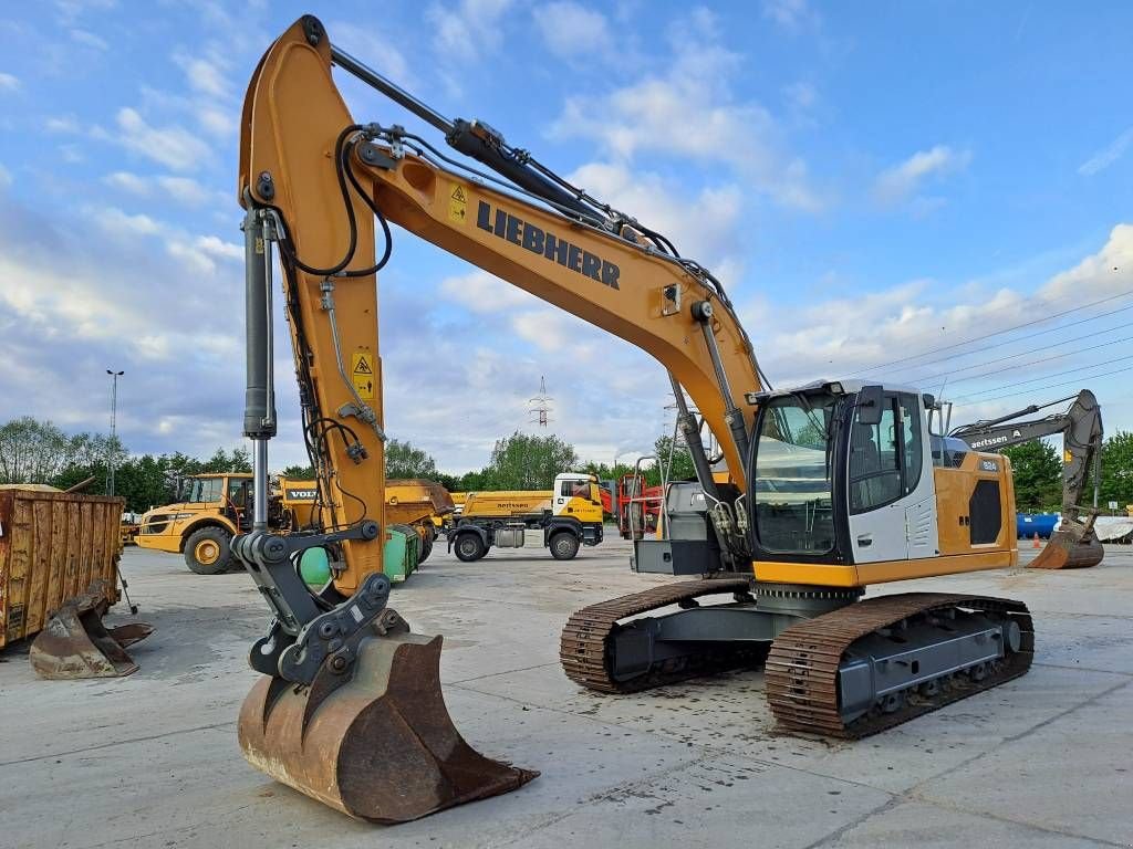 Kettenbagger van het type Liebherr R924-LC (+ 3 Buckets), Gebrauchtmaschine in Stabroek (Foto 8)