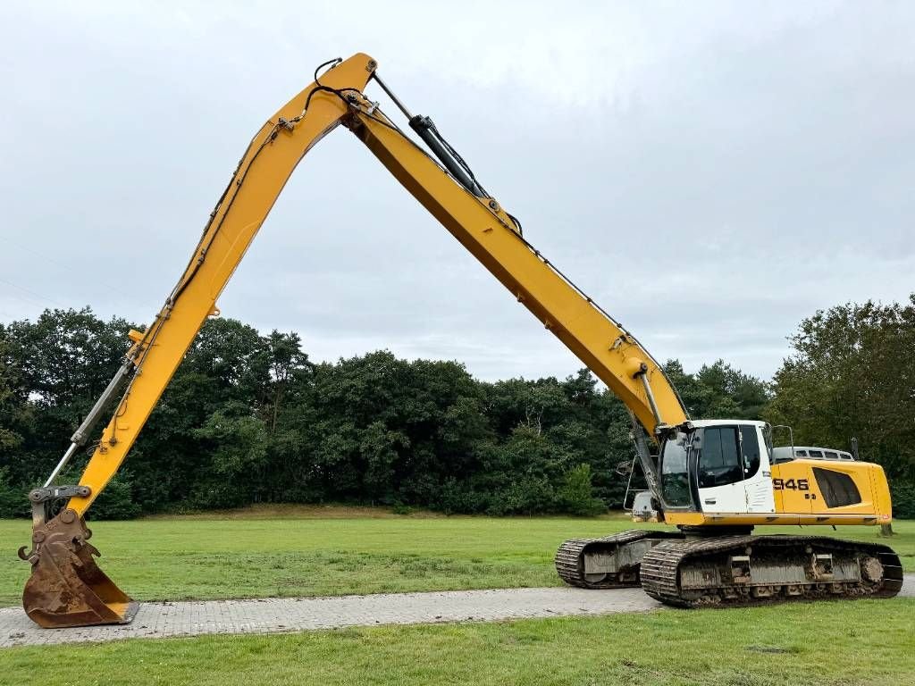 Kettenbagger of the type Liebherr R946SHD - Dutch Machine / 20 Meter Long Reach, Gebrauchtmaschine in Veldhoven (Picture 1)