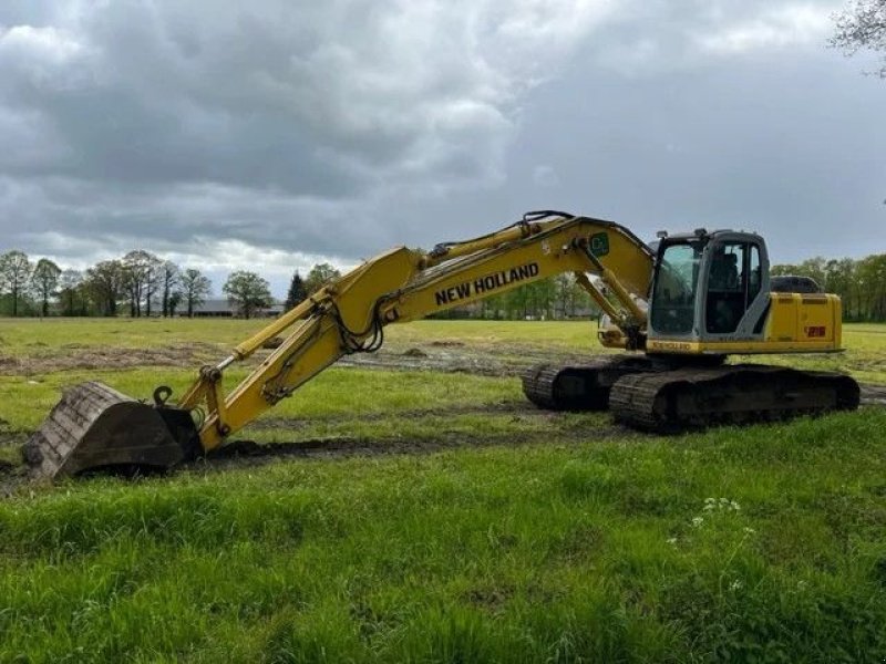 Kettenbagger типа New Holland E 215, Gebrauchtmaschine в Saasveld (Фотография 3)