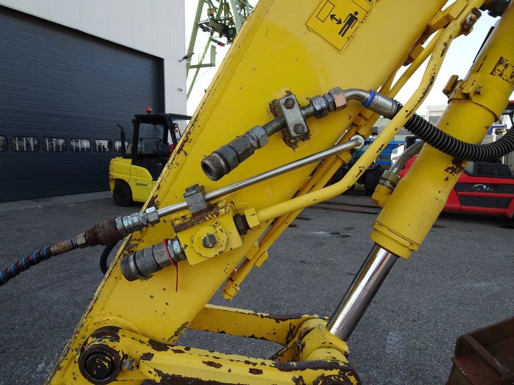 Kettenbagger van het type New Holland E80MSR-1ES, Gebrauchtmaschine in Zutphen (Foto 9)