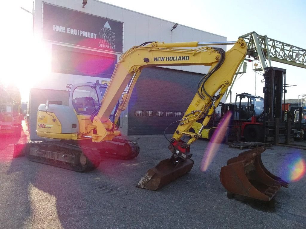 Kettenbagger des Typs New Holland E80MSR-1ES, Gebrauchtmaschine in Zutphen (Bild 2)