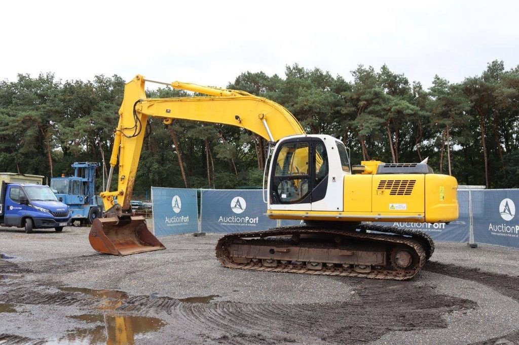 Kettenbagger del tipo New Holland Kobelco E 265, Gebrauchtmaschine en Antwerpen (Imagen 3)