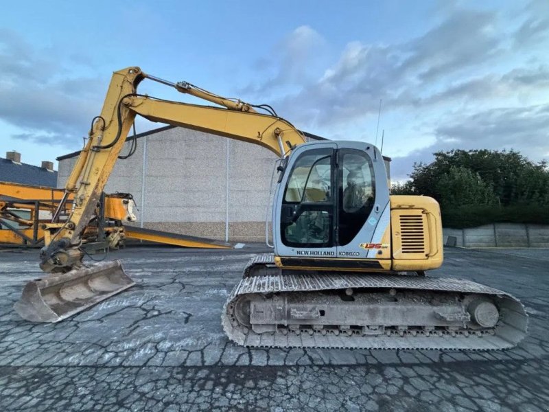 Kettenbagger del tipo New Holland Kobelco E135SR-1ES, Gebrauchtmaschine en Wevelgem