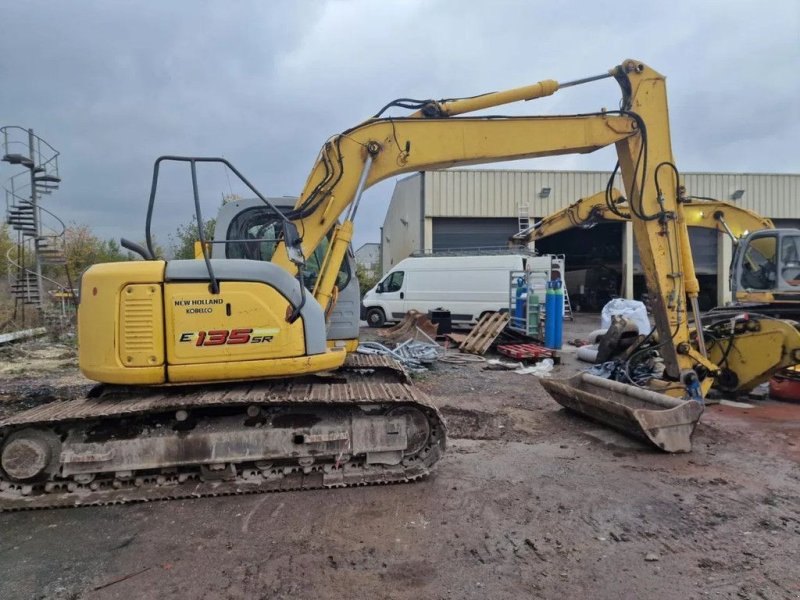 Kettenbagger des Typs New Holland Kobelco E135SR, Gebrauchtmaschine in Wevelgem (Bild 1)