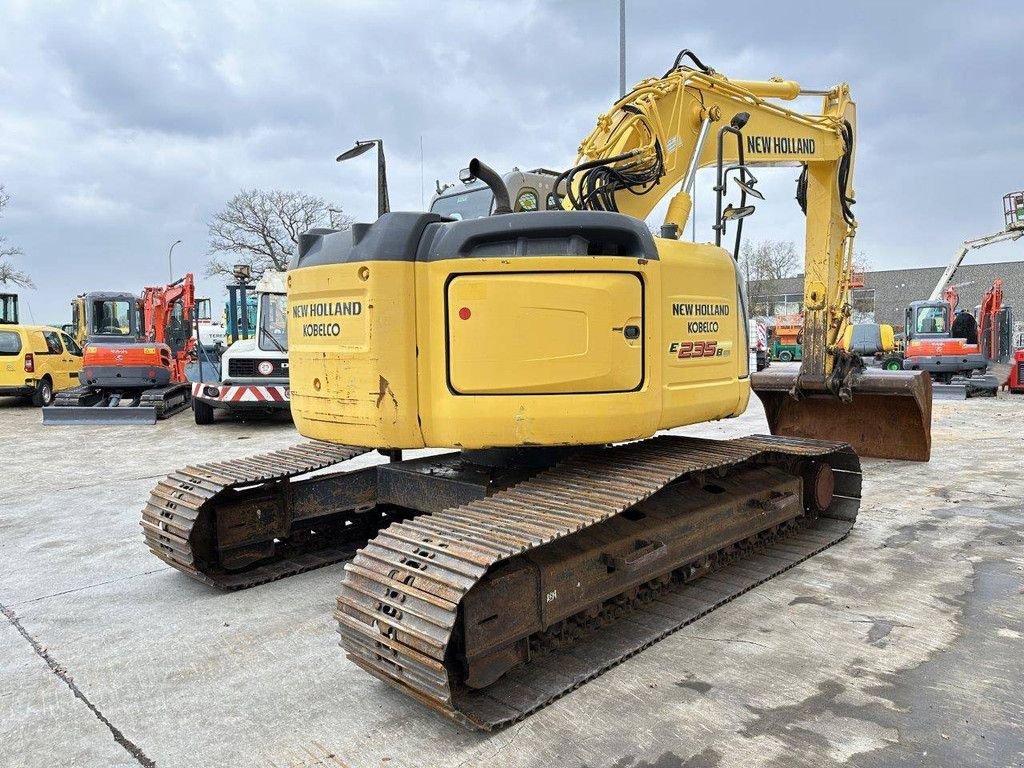 Kettenbagger tip New Holland Kobelco E235BSR-2, Gebrauchtmaschine in Antwerpen (Poză 4)