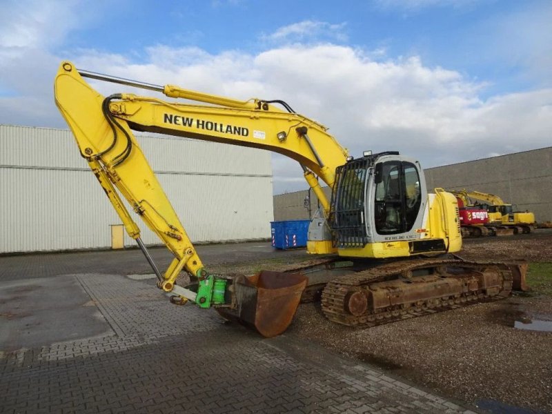 Kettenbagger of the type New Holland Kobelco E235SR-1ES, Gebrauchtmaschine in Zutphen (Picture 1)