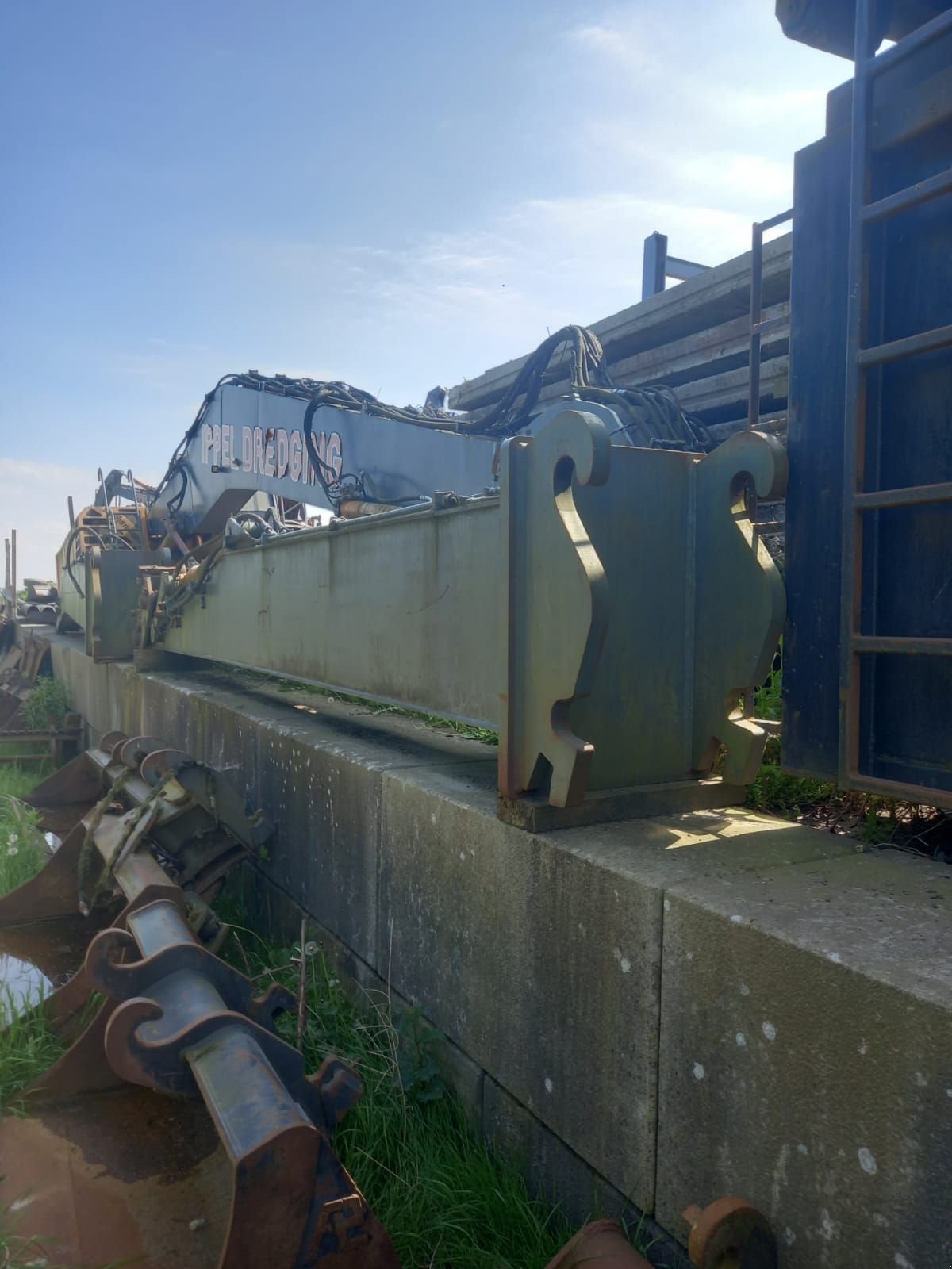 Kettenbagger van het type Sennebogen 835, Gebrauchtmaschine in Wijnaldum (Foto 1)