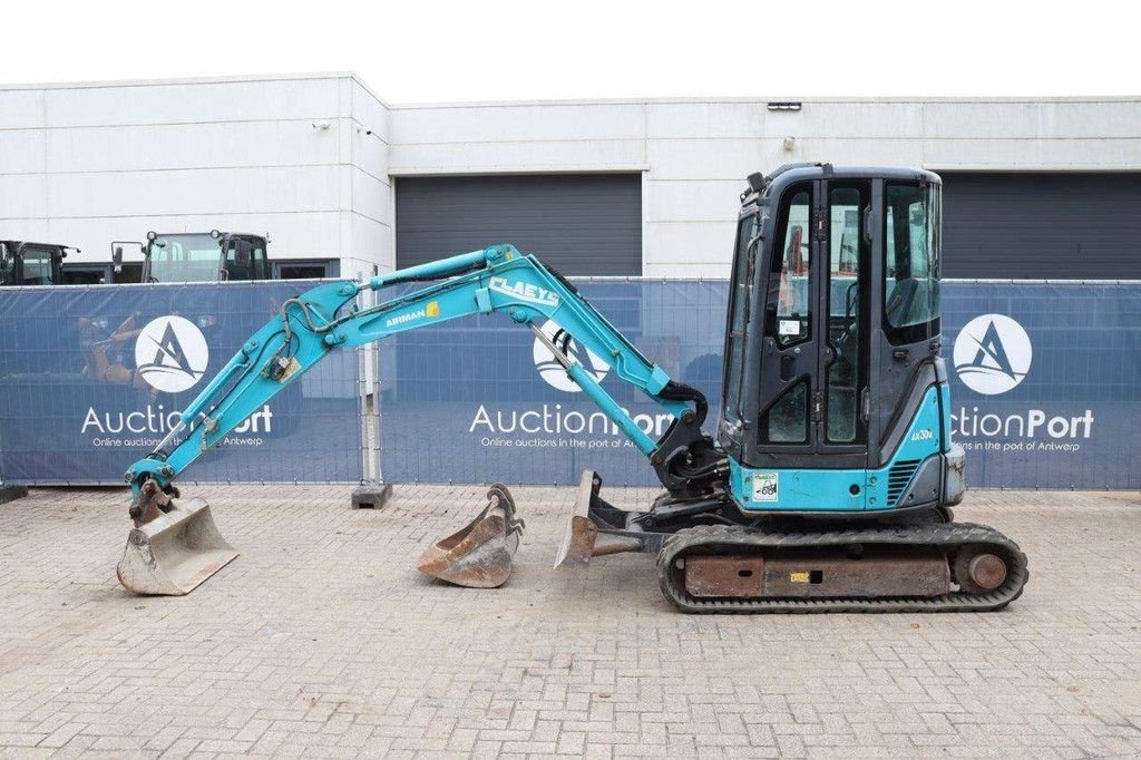 Kettenbagger typu Sonstige Airman AX30U-4, Gebrauchtmaschine w Antwerpen (Zdjęcie 2)