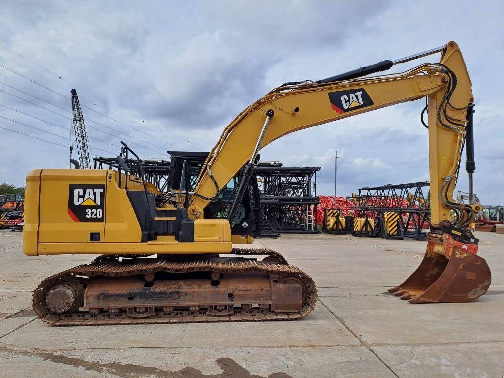 Kettenbagger van het type Sonstige Cat 320 (2 Buckets), Gebrauchtmaschine in Stabroek (Foto 5)