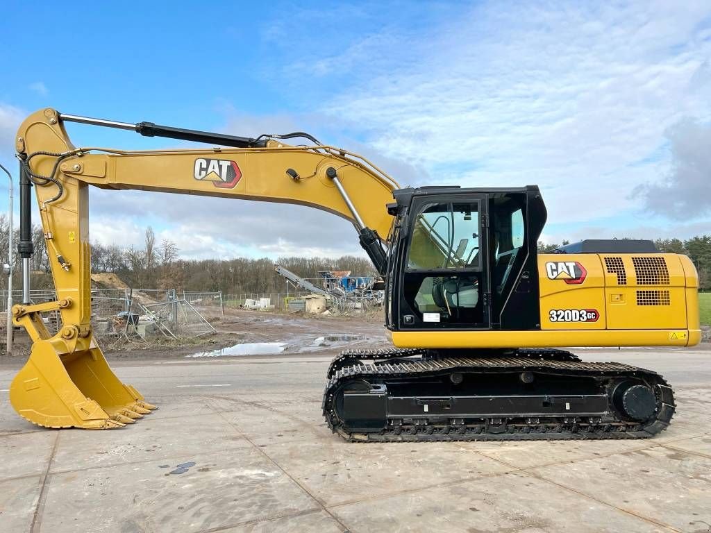 Kettenbagger van het type Sonstige Cat 320D3 GC - New / Unused / Hammer Lines, Neumaschine in Veldhoven (Foto 1)