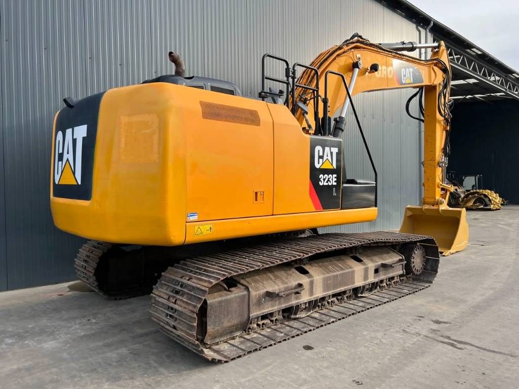 Kettenbagger des Typs Sonstige Cat 323E L, Gebrauchtmaschine in Venlo (Bild 4)