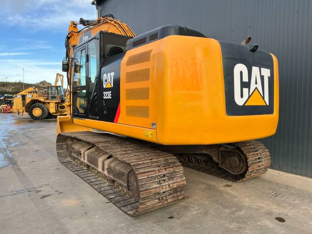 Kettenbagger van het type Sonstige Cat 323E L, Gebrauchtmaschine in Venlo (Foto 2)