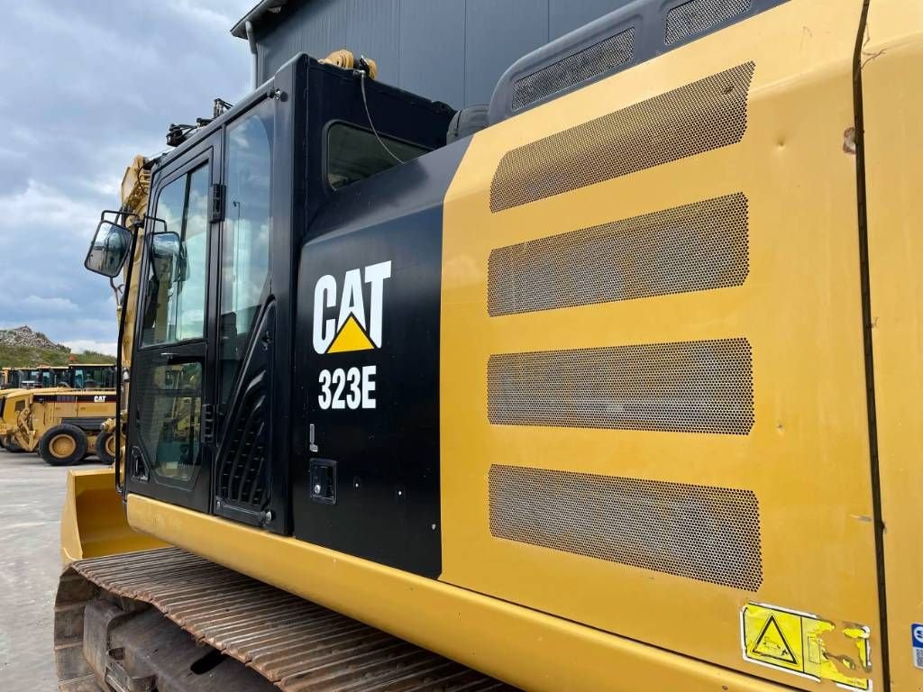 Kettenbagger des Typs Sonstige Cat 323EL VA, Gebrauchtmaschine in Venlo (Bild 10)