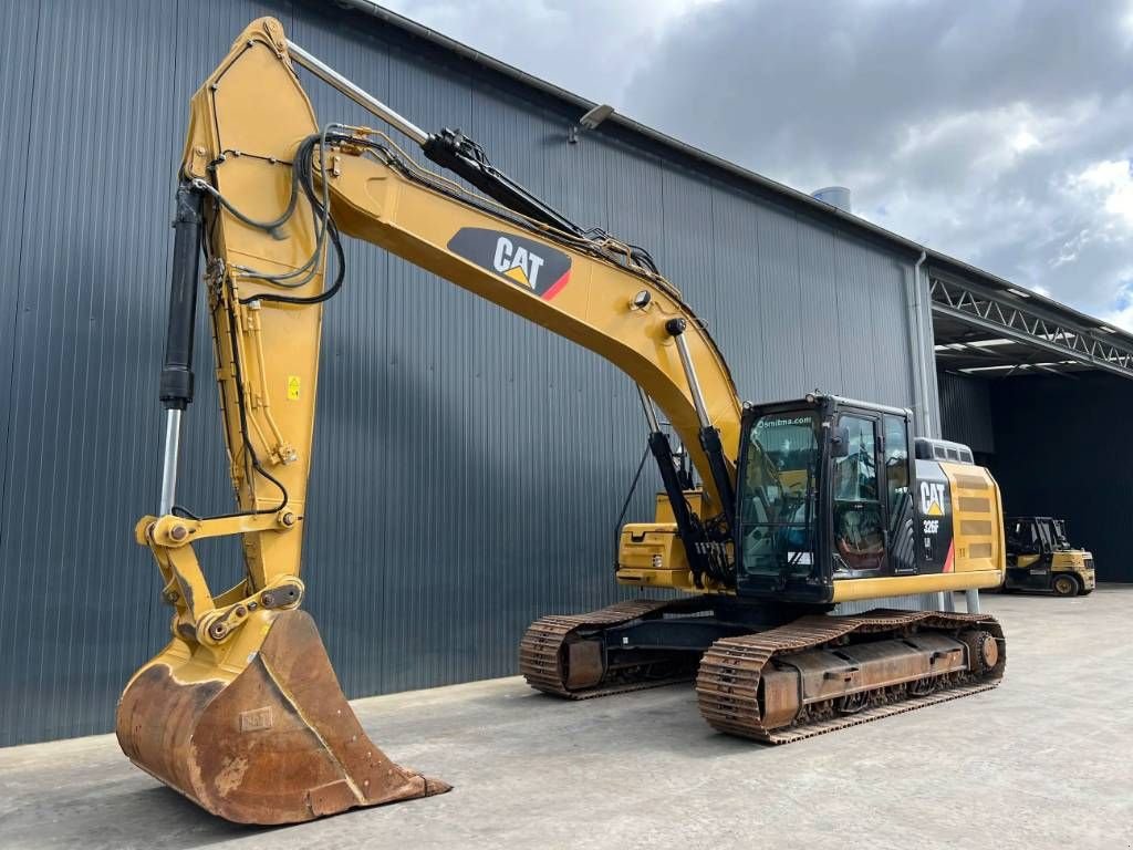 Kettenbagger of the type Sonstige Cat 326F LN, Gebrauchtmaschine in Venlo (Picture 1)