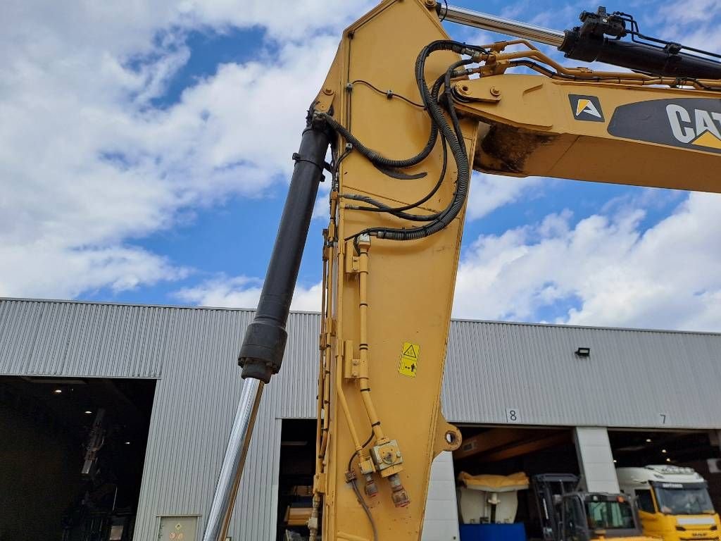 Kettenbagger van het type Sonstige Cat 326FL, Gebrauchtmaschine in Stabroek (Foto 9)