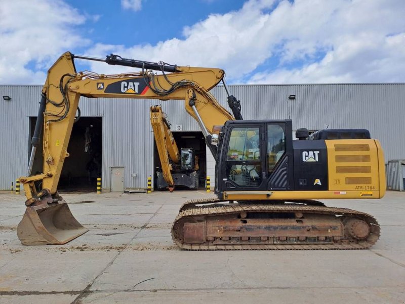 Kettenbagger des Typs Sonstige Cat 326FL, Gebrauchtmaschine in Stabroek