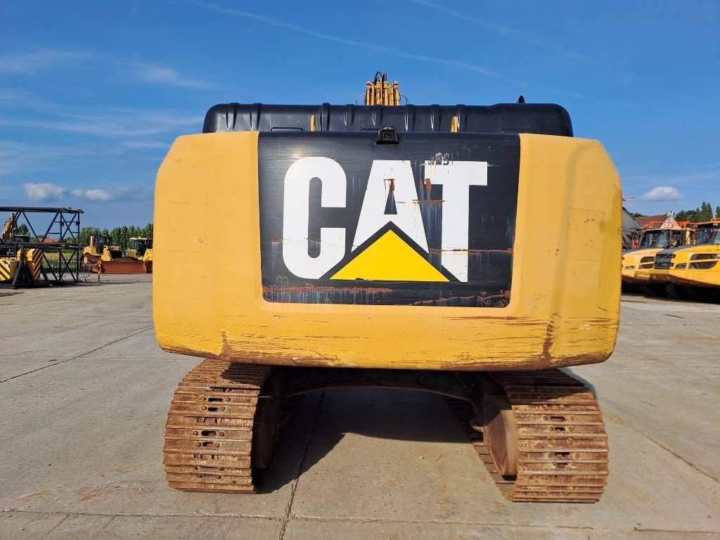 Kettenbagger typu Sonstige Cat 330FLN, Gebrauchtmaschine w Stabroek (Zdjęcie 3)