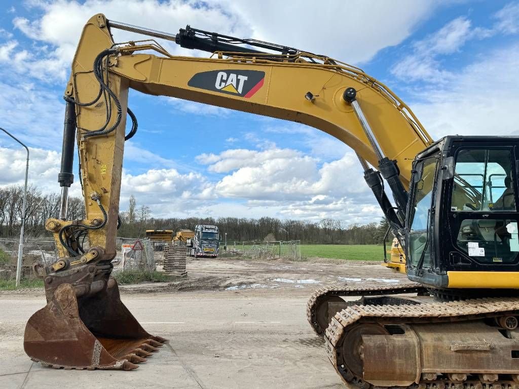 Kettenbagger des Typs Sonstige Cat 336 FLN - Rear + Side Camera / CE + EPA Certified, Gebrauchtmaschine in Veldhoven (Bild 10)