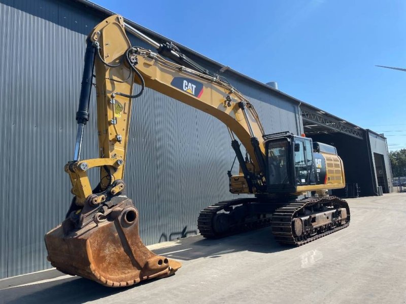 Kettenbagger of the type Sonstige Cat 352F XE, Gebrauchtmaschine in Venlo (Picture 1)