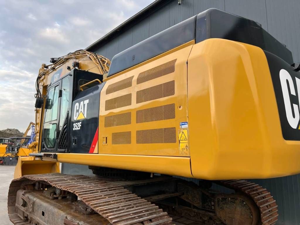 Kettenbagger des Typs Sonstige Cat 352F, Gebrauchtmaschine in Venlo (Bild 11)