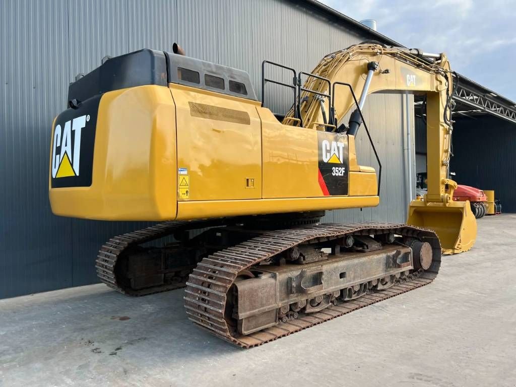 Kettenbagger des Typs Sonstige Cat 352F, Gebrauchtmaschine in Venlo (Bild 4)