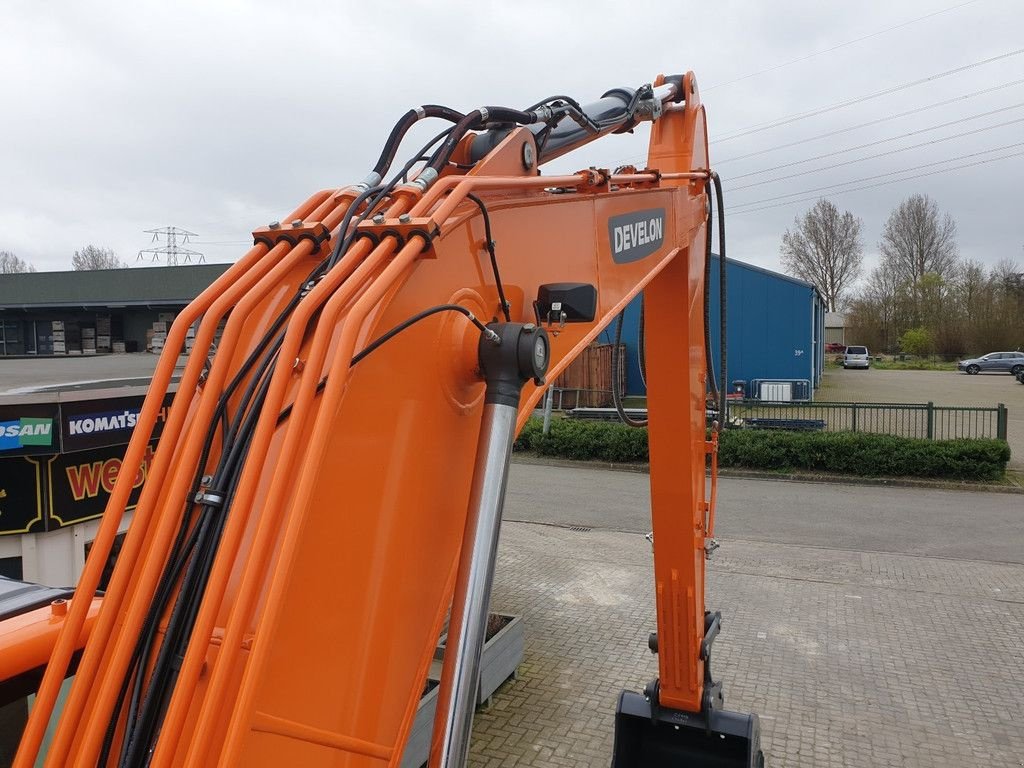 Kettenbagger a típus Sonstige Develon DX140LC, Neumaschine ekkor: Krabbendijke (Kép 10)