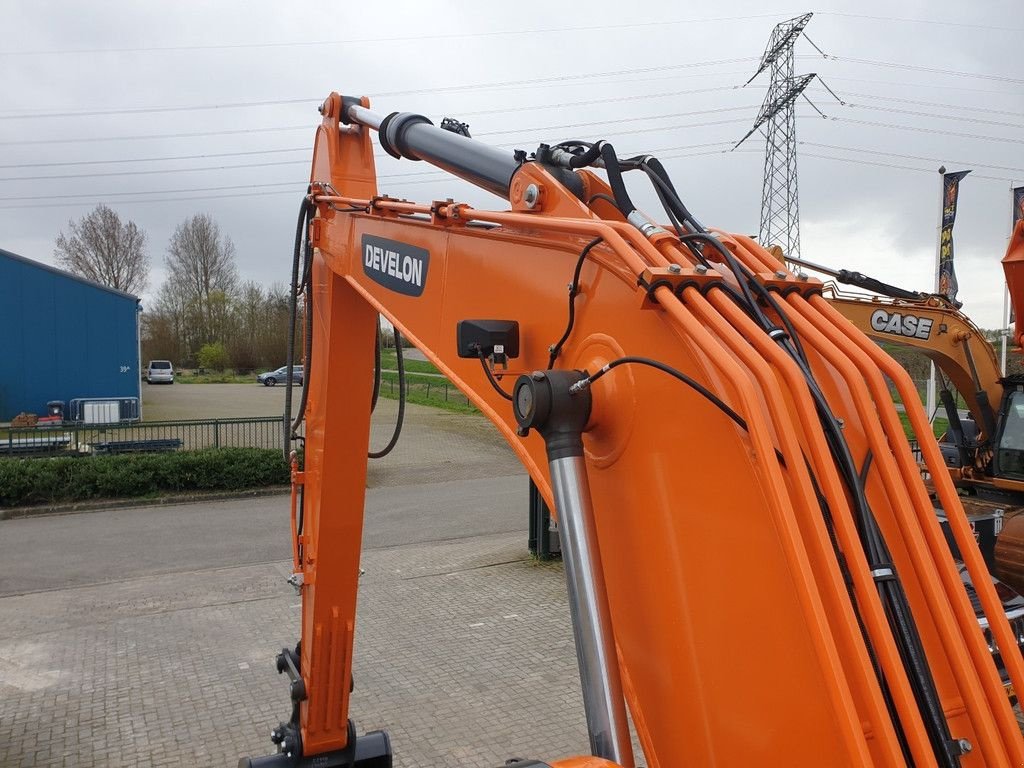 Kettenbagger a típus Sonstige Develon DX140LC, Neumaschine ekkor: Krabbendijke (Kép 11)