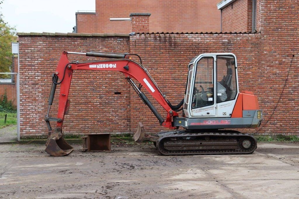 Kettenbagger of the type Sonstige Neuson 5001 RD Excavator, Gebrauchtmaschine in Antwerpen (Picture 1)