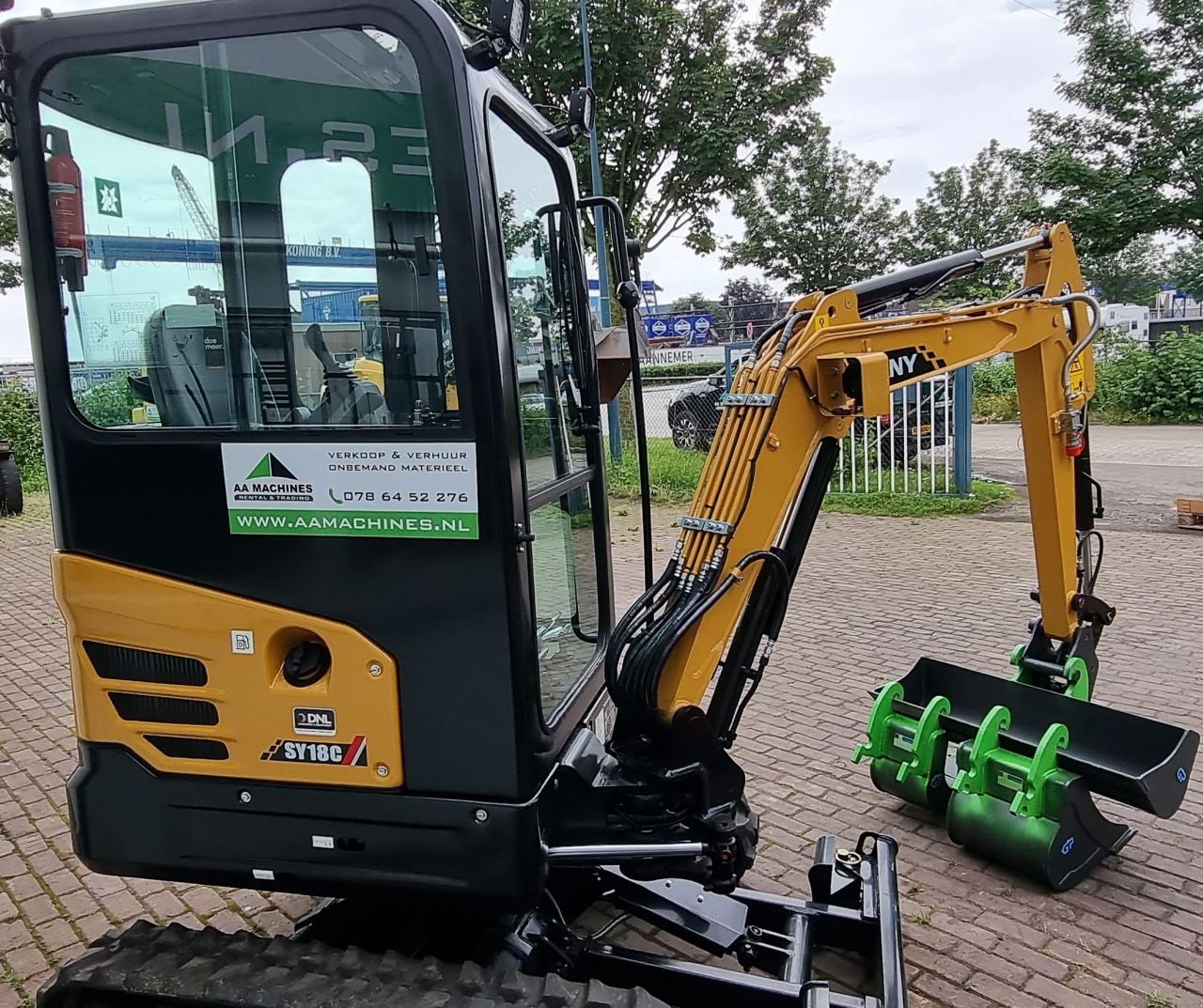 Kettenbagger van het type Sonstige SANY SY18C, Gebrauchtmaschine in Papendrecht (Foto 3)