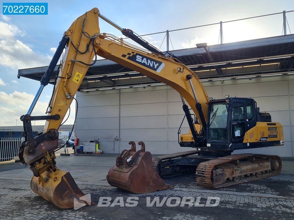 Kettenbagger des Typs Sonstige Sany SY265 C LC 2 BUCKETS, Gebrauchtmaschine in Veghel (Bild 1)