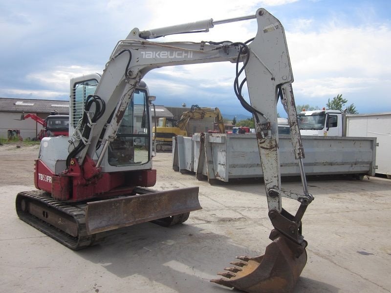 Kettenbagger des Typs Takeuchi TB 53 FR, Gebrauchtmaschine in BRIGNAIS (Bild 1)