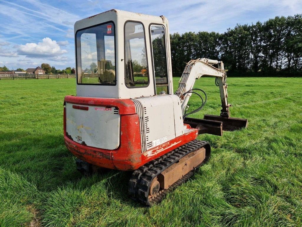 Kettenbagger des Typs Takeuchi TB025, Gebrauchtmaschine in Antwerpen (Bild 5)