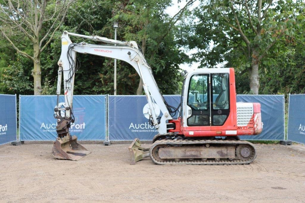 Kettenbagger typu Takeuchi TB070, Gebrauchtmaschine v Antwerpen (Obrázok 2)