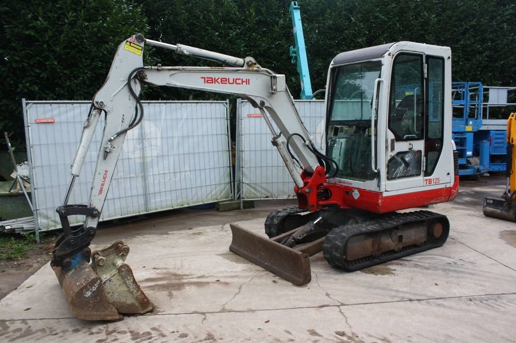 Kettenbagger del tipo Takeuchi TB125, Gebrauchtmaschine en Antwerpen (Imagen 1)