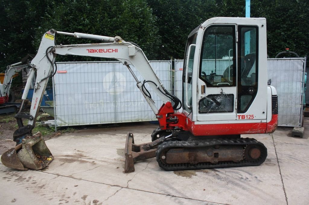 Kettenbagger del tipo Takeuchi TB125, Gebrauchtmaschine en Antwerpen (Imagen 2)