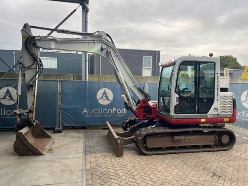 Kettenbagger of the type Takeuchi TB175, Gebrauchtmaschine in Antwerpen (Picture 2)