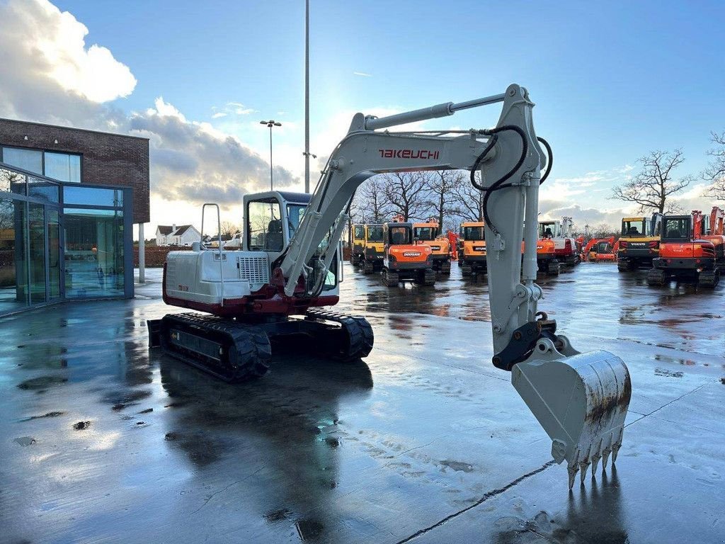 Kettenbagger des Typs Takeuchi TB180, Gebrauchtmaschine in Antwerpen (Bild 3)