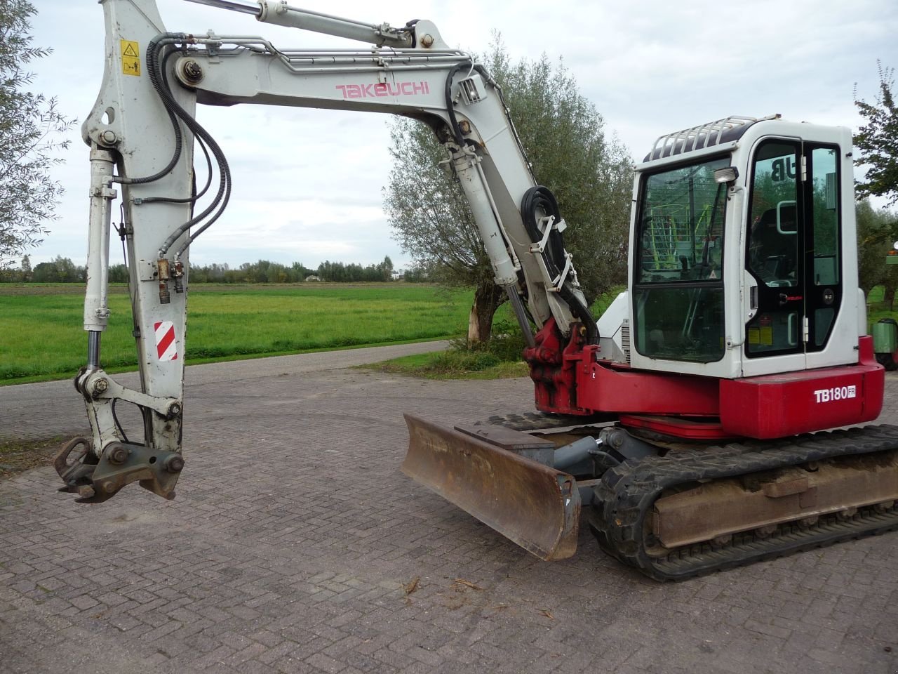 Kettenbagger Türe ait Takeuchi TB180FR, Gebrauchtmaschine içinde Oirschot (resim 4)