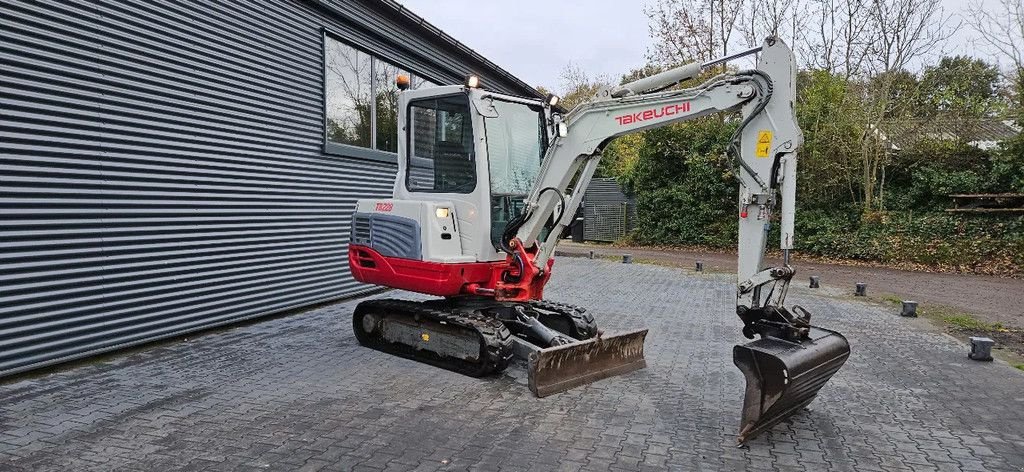 Kettenbagger des Typs Takeuchi TB228, Gebrauchtmaschine in Scharsterbrug (Bild 2)