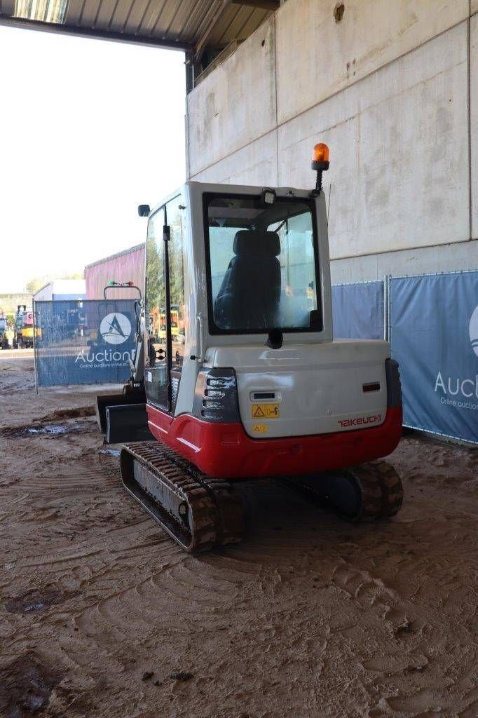 Kettenbagger des Typs Takeuchi TB235, Gebrauchtmaschine in Antwerpen (Bild 4)