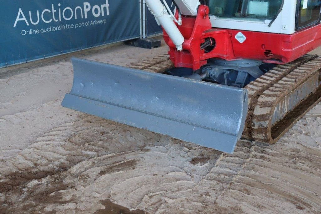 Kettenbagger del tipo Takeuchi TB235, Gebrauchtmaschine en Antwerpen (Imagen 11)