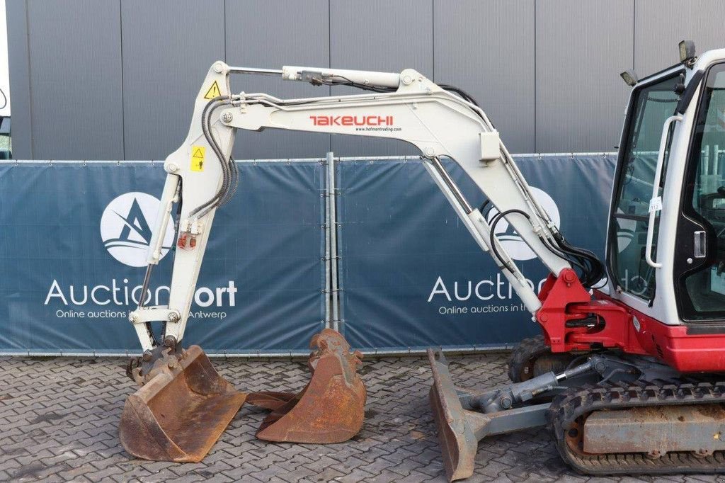 Kettenbagger a típus Takeuchi TB235, Gebrauchtmaschine ekkor: Antwerpen (Kép 10)